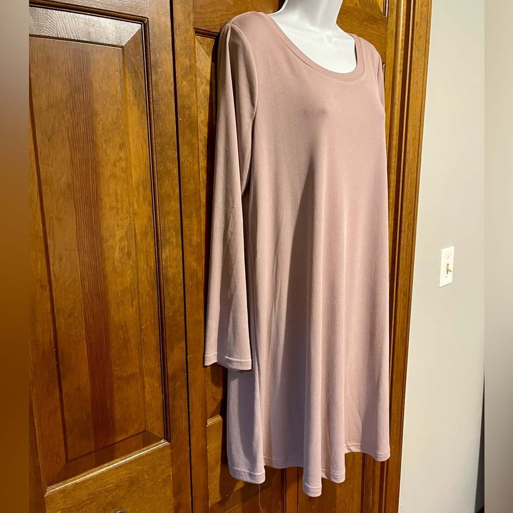 Skies are Blue size L light pinkish/grayish knee length dress.   New never worn